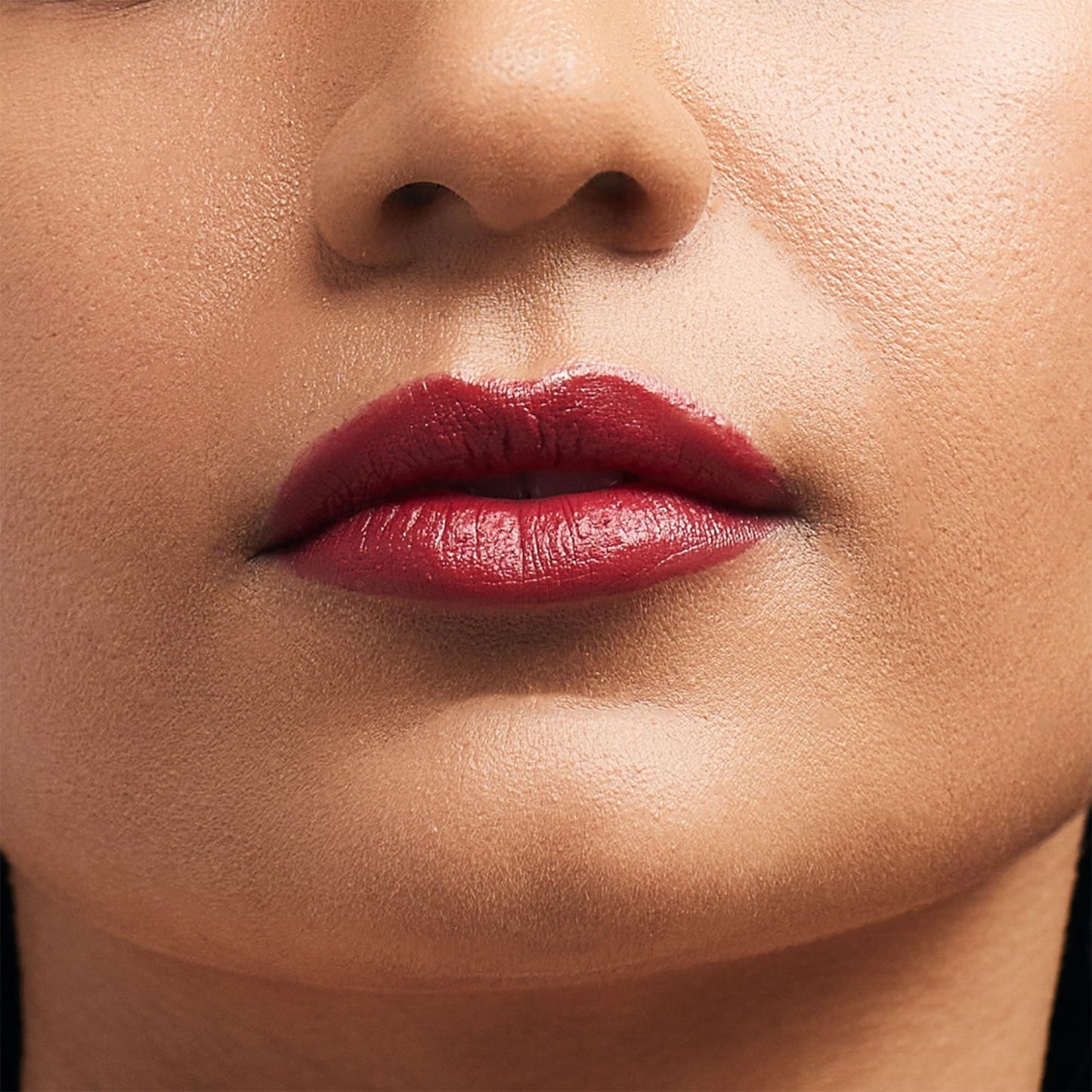 VASANTI Matte Crush Lipstick Pencil – Rosy Pout Medium Pink Brown – Soft, Velvety Matte Finish, Waterproof, Smooth Application – Natural, Vegan, Paraben-Free Lip Color