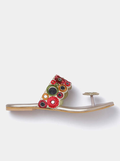 Marc Loire Women's One Toe Ethnic Slip-On Flat Chappals, Embellished & Traditional Footwear (Golden, UK Footwear Size System, Adult, Women, Numeric, Medium, 5)
