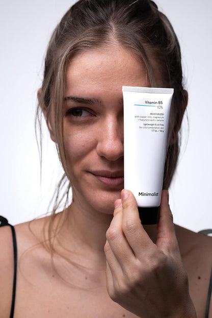 Minimalist 10% Vitamin B5 Face Moisturizer for Oily & Acne Prone Skin | Oil Free Fast Absorbing Lightweight Gel | For Women & Men | 1.7 Oz / 50 gm