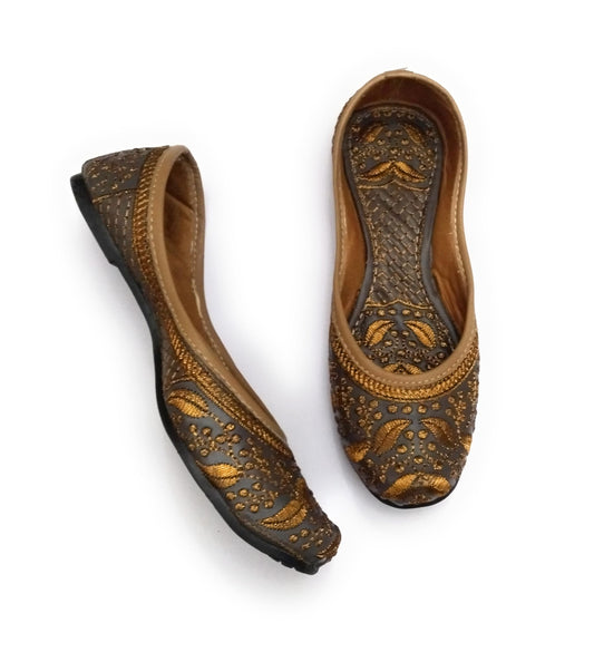 NIHARIKA Women’s Embroidered Rajasthani Mojari's Women Ethnic Footwear Mojari/Punjabi Jutti